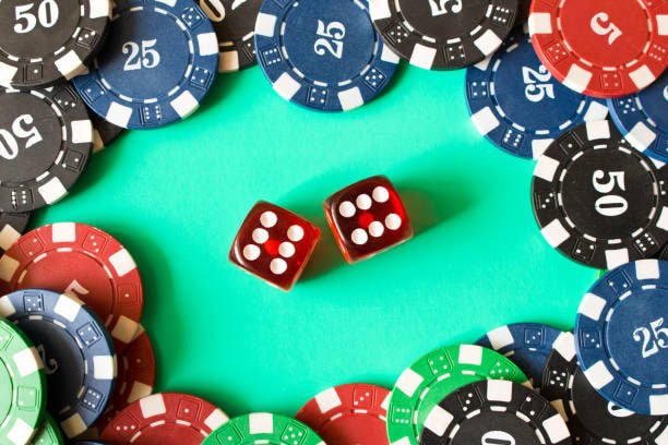 Gaple Online game interface on togel ular showing domino tiles and play area
